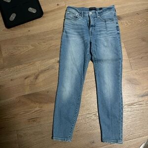 Lucky Brand Light Blue Denim Jeans
